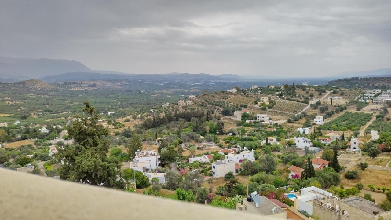 Malvazia Residence Kamilari Exterior foto